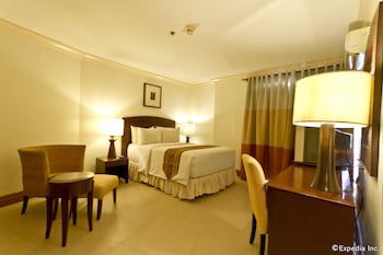 Crown Regency Suites & Residences - Mactan