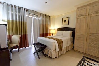 Crown Regency Suites & Residences - Mactan