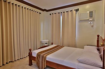 Crown Regency Suites & Residences - Mactan