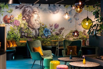 Cocoon Sendlinger Tor fotoğrafı