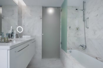 Doubletree By Hilton Hotel Lisbon - Fontana Park