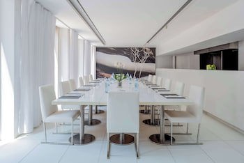 Doubletree By Hilton Hotel Lisbon - Fontana Park
