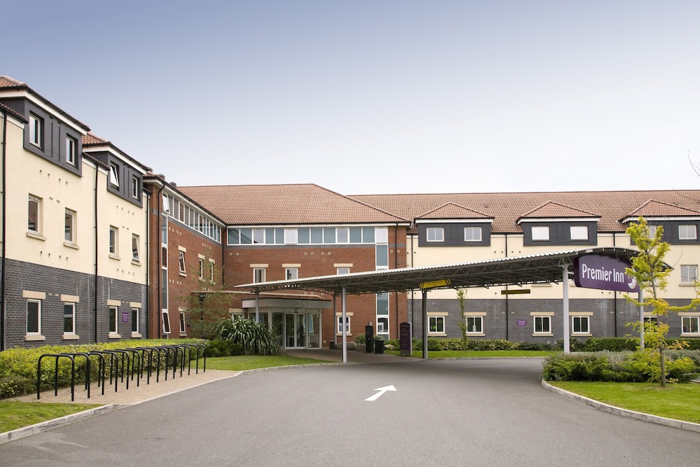 Premier Inn Heathrow Airport - M4/J4