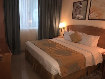 Golden Tulip Sharjah