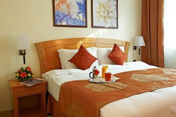 Golden Tulip Sharjah