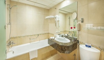 Golden Tulip Sharjah