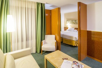 Acacia Suite