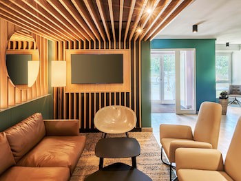 B&B Hotel Frankfurt-Niederrad fotoğrafı