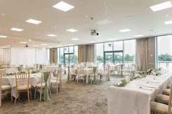 De Vere Cotswold Water Park