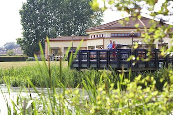 The Waterfront Hotel Spa & Golf