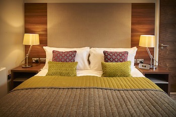 The Waterfront Hotel Spa & Golf