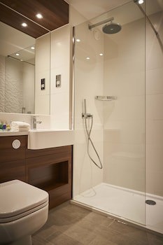 The Waterfront Hotel Spa & Golf
