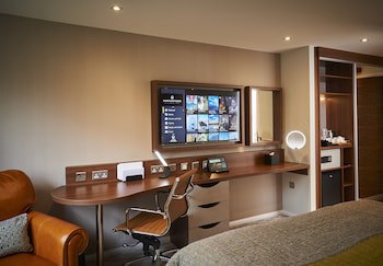 The Waterfront Hotel Spa & Golf