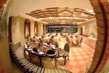 Al Liwan Suites