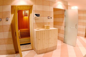 Al Liwan Suites