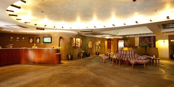 Al Liwan Suites
