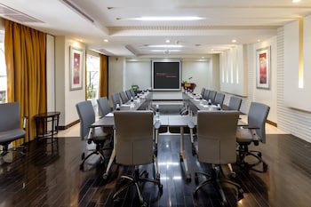 Furamaxclusive Sathorn, Bangkok