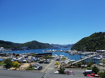 Picton Yacht Club Hotel