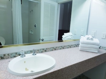 Picton Yacht Club Hotel