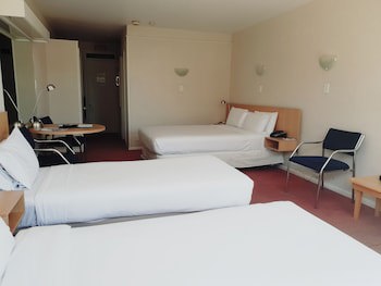 Picton Yacht Club Hotel
