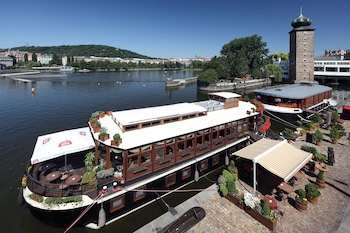 Boat Hotel Matylda