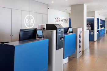 B&B Madrid Aeropuerto T1 T2 T3