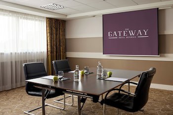 The Gateway Hotel