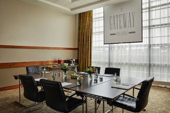 The Gateway Hotel