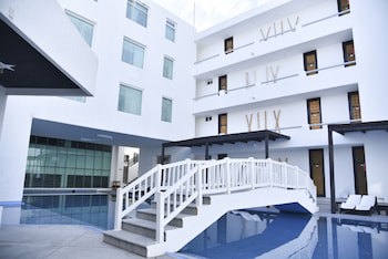 Best Western Plus Luna Del Mar