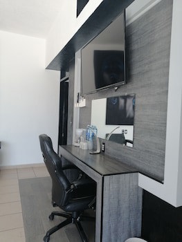 Best Western Plus Luna Del Mar