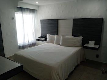 Best Western Plus Luna Del Mar
