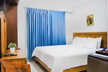 Hotel Century Plaza