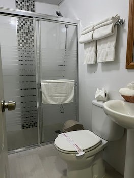 Hotel Century Plaza