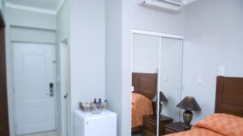 Hotel Century Plaza