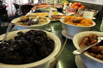 Al Diar Dana Hotel