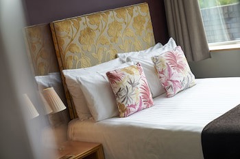 Antoinette Hotel Wimbledon