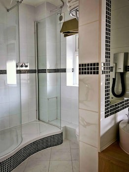 Antoinette Hotel Wimbledon