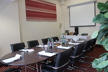 Antoinette Hotel Wimbledon