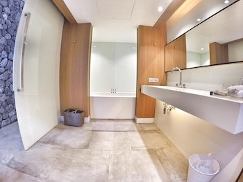 Tolani Resort Kui Buri