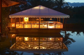 Badian Island Wellness Resort