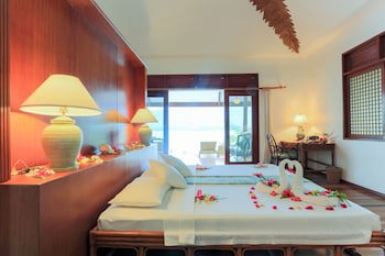 Badian Island Wellness Resort