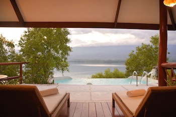 Badian Island Wellness Resort