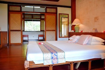 Badian Island Wellness Resort