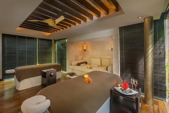 Blue Diamond Luxury Boutique - All Inclusive - Adults Only
