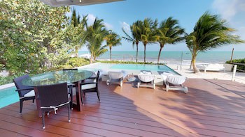 Blue Diamond Luxury Boutique - All Inclusive - Adults Only