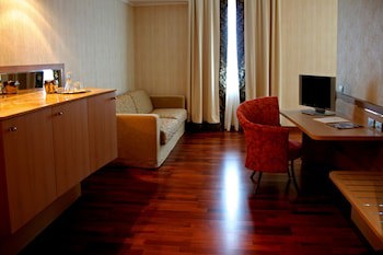 Poli Hotel galeri fotoğrafı