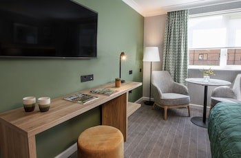 Horwood House Hotel