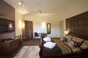 De Vere Cranage Estate