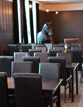 Arjang Hotel