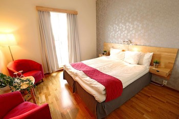 Arjang Hotel